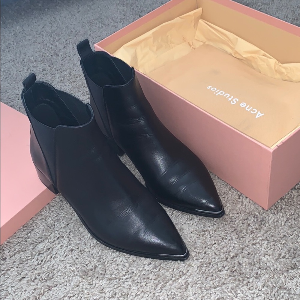 Acne studio boots. 90% new condition